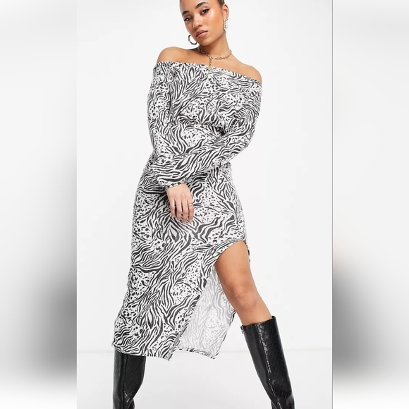 ASOS Dresses & Skirts - Asos animal print dress